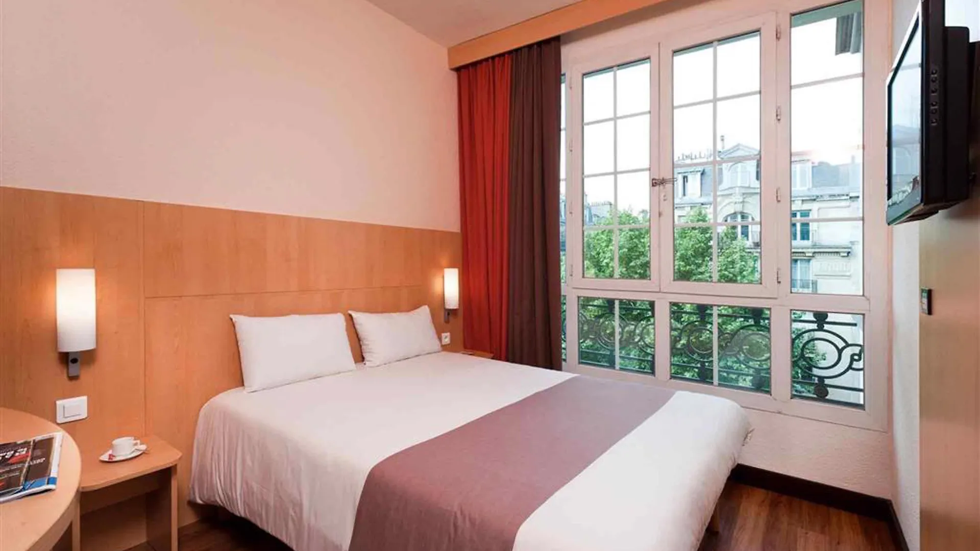Hotel Ibis Ornano Montmartre Nord 18eme Paryż