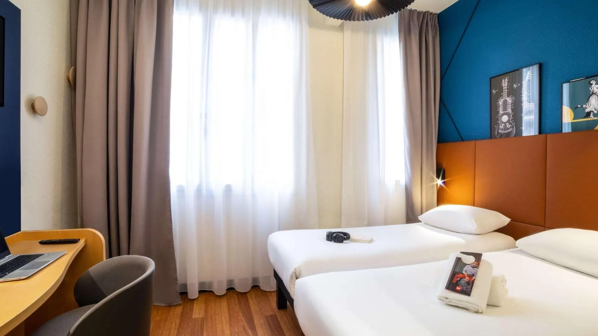 Hotel Ibis Ornano Montmartre Nord 18eme