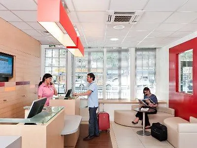 Ibis Ornano Montmartre Nord 18eme מלון 3*