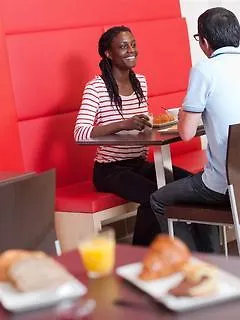 Ibis Ornano Montmartre Nord 18eme פריז