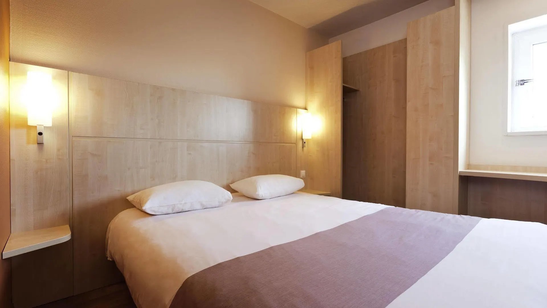Ibis Ornano Montmartre Nord 18eme