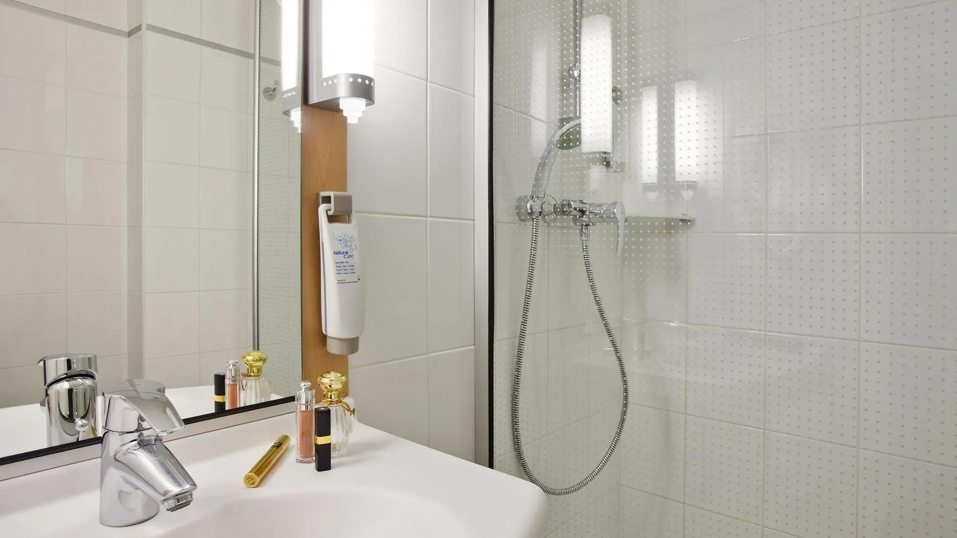 Ibis Ornano Montmartre Nord 18eme